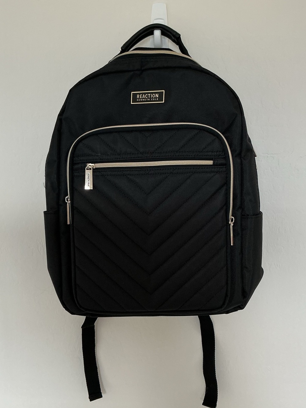 NWOT - Kenneth Cole Reaction CHELSEA Chevron Laptop Backpack, Black with Gold